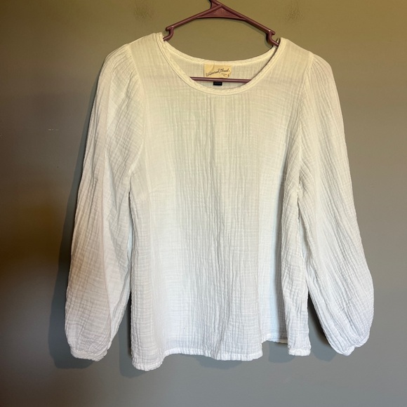 Universal Thread Tops - Universal Thread White Blouse Size Medium